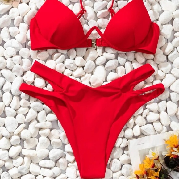 Red 2 piece bikini set with push up padding. Multiple sizes. - Picture 1 of 4